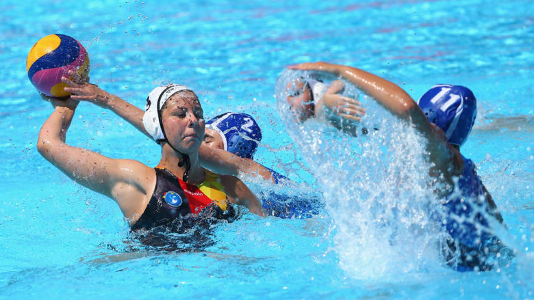 نساء ألمانيا وإسرائيل خلال مباراة كرة الماء في باكو