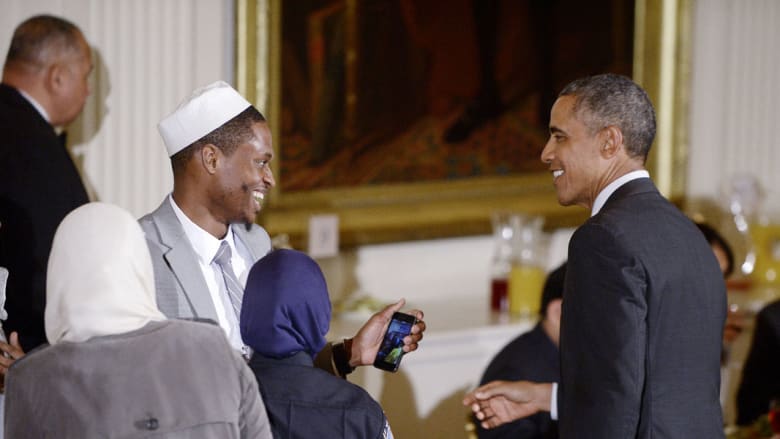 بالصور.. أوباما يستضيف حفل إفطار رمضاني في البيت الأبيض 