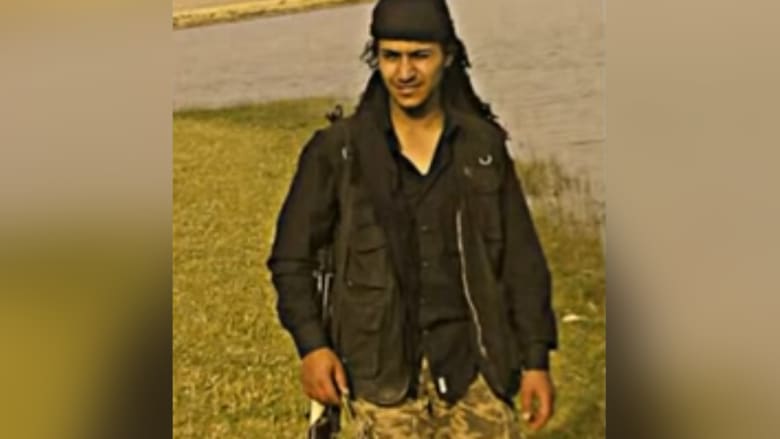 نصار النصار المعروف بـ«ذباح الجهراوي»: التحق بصفوف مقاتلي داعش ولم يتجاوز عمره الـ16 عاماً، وهو ابن أحد الموقوفين في السجون الكويتية. قضى عام 2014 في معركة كوباني.