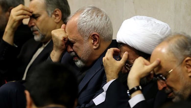 بالصور: الوفد الإيراني يبكي في فيينا.. وتمديد مهلة المفاوضات النووية  