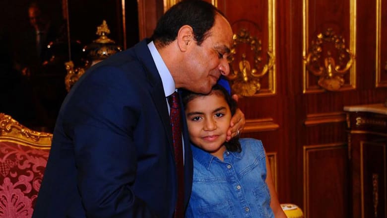 بالصور.. "السيسي" في إفطار "الأسرة المصرية": أنا لا رئيس ولا زعيم ولا قائد 