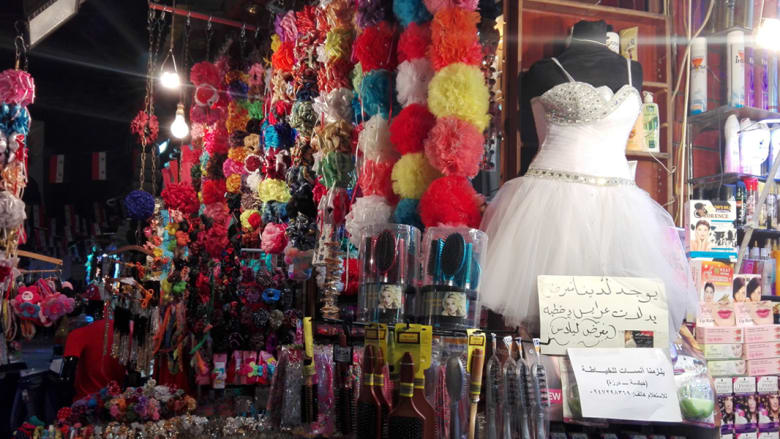  بالصور من سوق "الحميدية" في دمشق.. الثانية بعد منتصف الليل