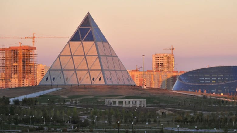 "بلاد العجائب" بنسخة جديدة في كازاخستان