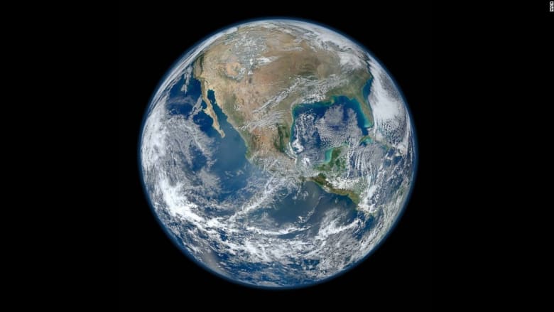كيف تبدو الأرض من على ارتفاع آلاف الأميال؟