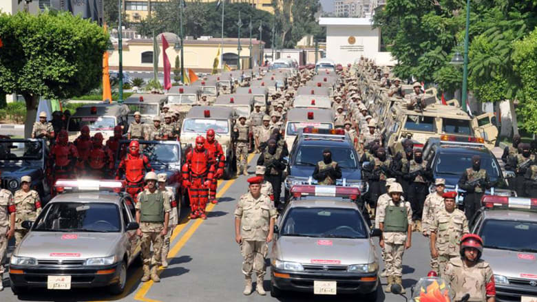 بالصور.. استعدادات جيش ومحافظات مصر لافتتاح قناة السويس الجديدة