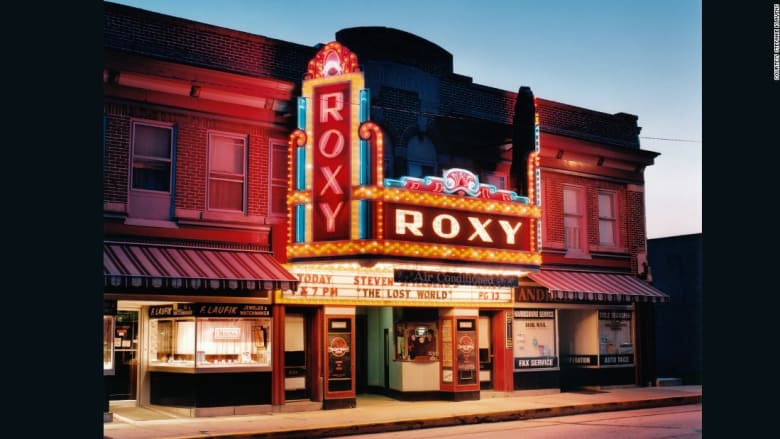 دور السينما في أمريكا بالعشرينيات.. تحفة معمارية أسعدت الناس أيام الكساد