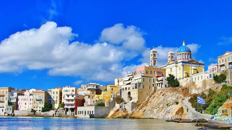 هذه هي موضة السياحة الجديدة في الجزر اليونانية 