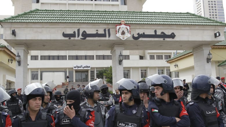 استمرار التحقيق في حادثة ضرب عامل مصري في العقبة الأردنية