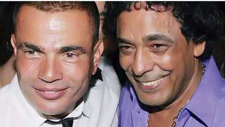 عمرو دياب لمحمد منير بعد إجراء جراحة بالقلب: كل سنة وأنت سالم وقوي يا كينج 