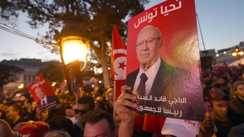 أجواء مشحونة داخل حزب نداء تونس تصل إلى التشابك بالأيادي وجلب البلطجية