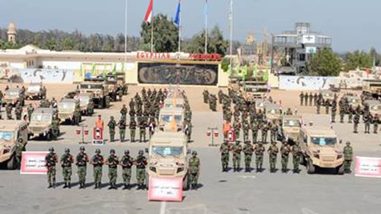 بالصور.. جيش مصر ينشر 160 ألف "مقاتل" في 13 محافظة