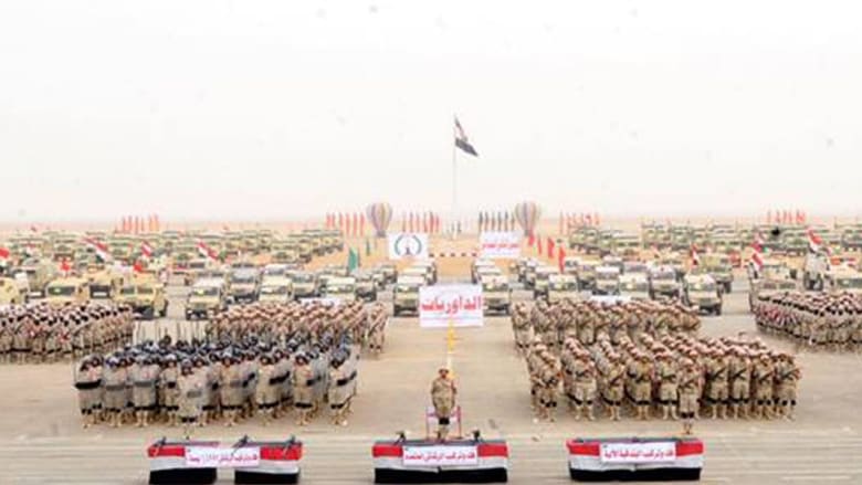 بالصور.. جيش مصر ينشر 160 ألف "مقاتل" في 13 محافظة