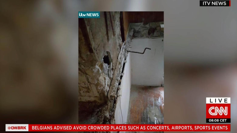 بالصور.. آثار المداهمة الأمنية في سانت دينيس والتي قتل فيها أباعود وبولحسن بعد هجمات باريس