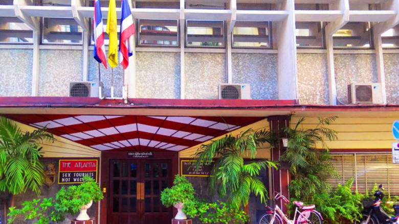 بالصور... أشهر فندق في تايلاند لا يرحب "بالسياحة الجنسية"