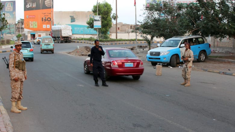 الحكومة اليمنية تقرر فرض حظر التجول في عدن من الثامنة مساءً حتى الخامسة صباحاً