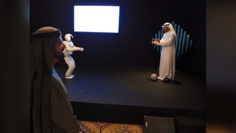 الشيخ محمد بن راشد يفتتح متحف المستقبل ضمن #القمة_الحكومية في دبي