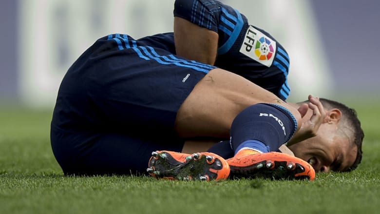 كريستيانو رونالدو يعمق جراح ريال مدريد ويفرض عليهم التعادل أمام ملقا