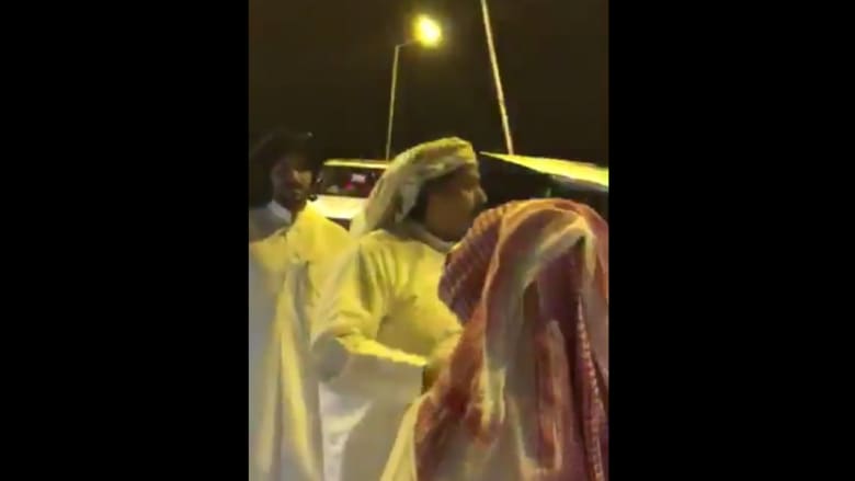 بالفيديو: الشاعر القطري ابن الذيب بأول أبياته بعد مغادرة السجن: ما تنفع القسوة معي يا حكومة