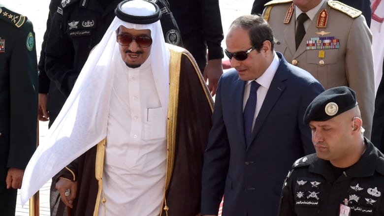 السفير السعودي بالقاهرة: زيارة الملك سلمان إلى مصر "تاريخية".. ووحدة المواقف بين البلدين تحفظ استقرار العرب