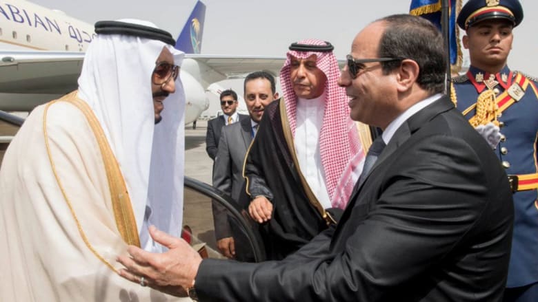 بالصور.. عاهل السعودية بأول زيارة لمصر