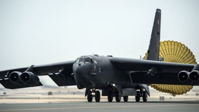 بالصور.. تعرّف على قدرات أيقونة الحرب الباردة: قاذفات "B 52" الأمريكية التي وصلت قطر لقتال "داعش"