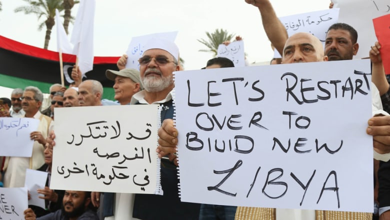 هل تَصدق نبوءة القّذافي إذا ما أقرّ الغرب التدخّل العسكري في ليبيا؟