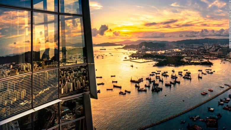 جزر وجبال ومطاعم شعبية... هونغ كونغ كما لم ترها من قبل