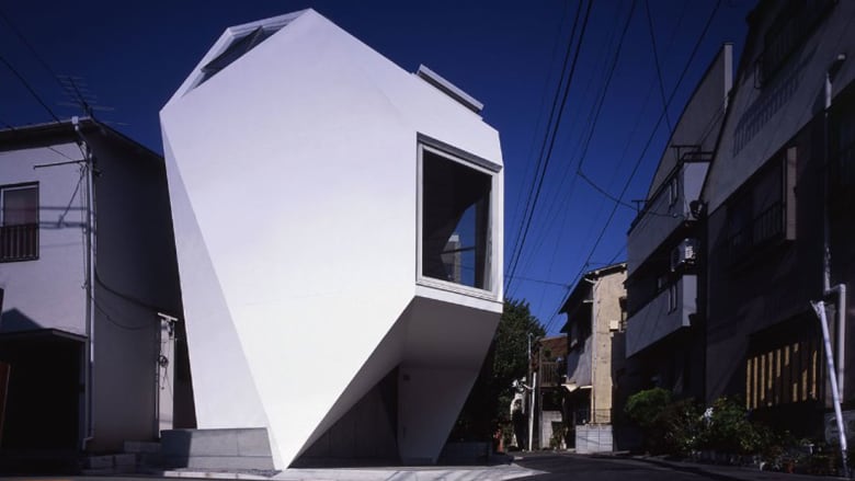 مساحات صغيرة بتصاميم كبيرة.. في منازل اليابان