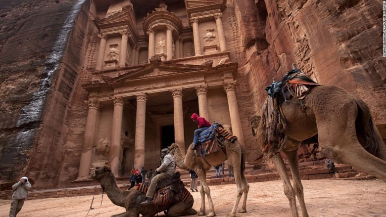 في ظلّ تراجع السياحة.. كيف سيحمي الأردنيون إرث البتراء؟