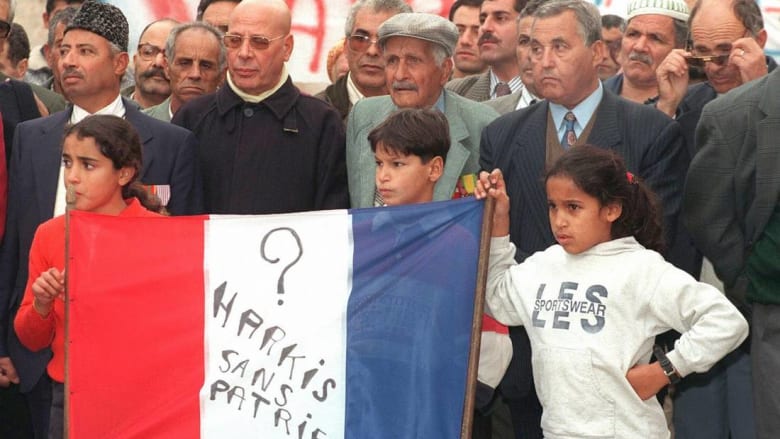بعدما جاهرت بالعداء لآبائهم.. هل تتصالح الجزائر رسميا مع أبناء "الحركى"؟