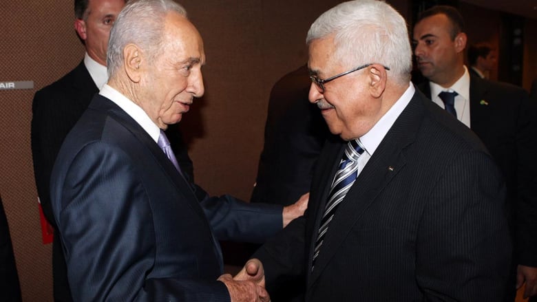 حماس تدعو عباس للتراجع عن قرار المشاركة في تشييع بيريز