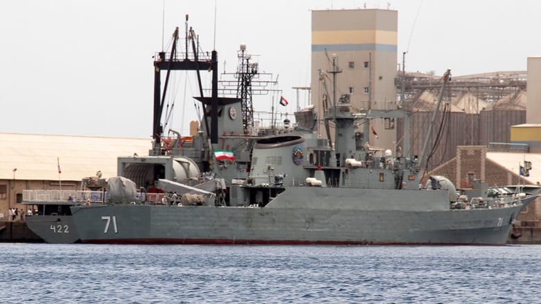 إيران تعلن إرسال سفينتين حربيتين إلى خليج عدن لـ"مواجهة القرصنة" 