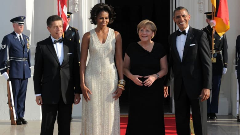 ميشيل أوباما تخطف الأنظار في عشائها الرئاسي الأخير