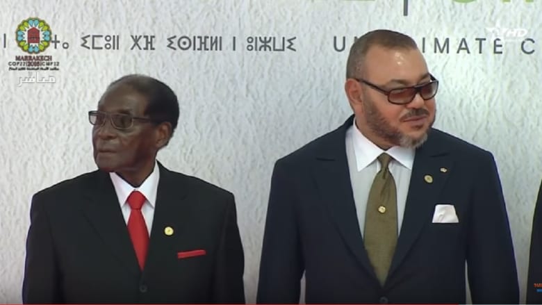 موغابي.. رئيس جمهورية بالاو.. أخنوش.. لقطات طريفة من مؤتمر المناخ بالمغرب