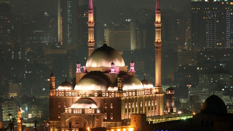 هكذا تبدو المساجد في القاهرة..مدينة الألف مئذنة