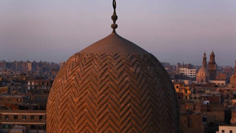 هكذا تبدو المساجد في القاهرة..مدينة الألف مئذنة