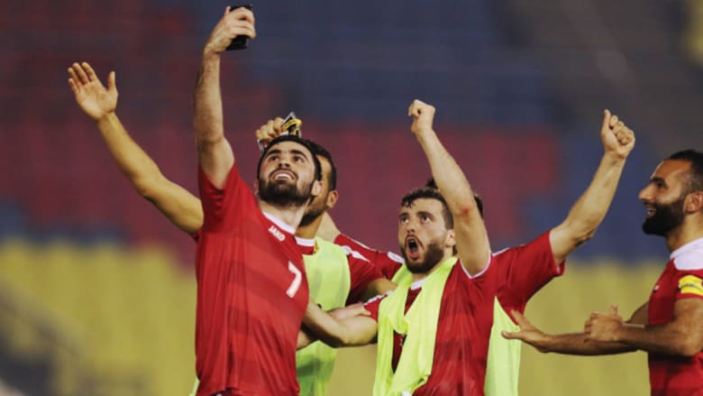 أغرب الصور من مباريات المنتخبات العربية في تصفيات المونديال 