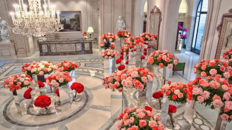 شاهد الطرق الرائعة التي تتزين بها هذه الفنادق بالأزهار