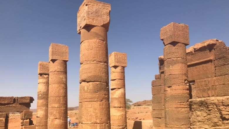 ليست في مصر.. بأي دولة عربية تقع هذه الأهرامات التاريخية؟