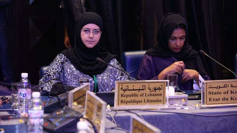 بالصور: شباب عرب ومسلمون بقمة بنك التنمية..من مثّل بلدك؟