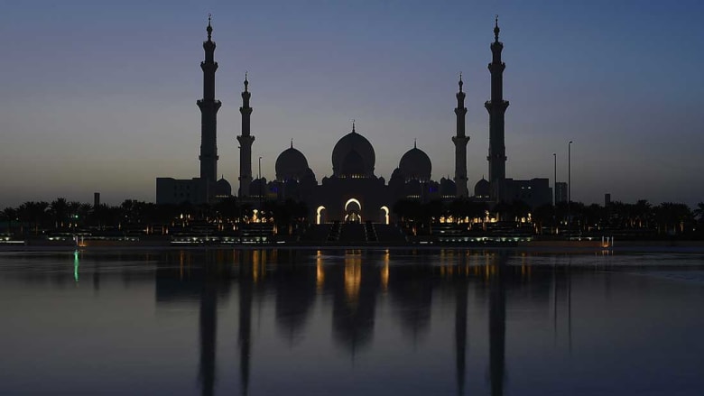 مسجد الشيخ زايد ثاني أفضل معلم سياحي في العالم لعام 2017