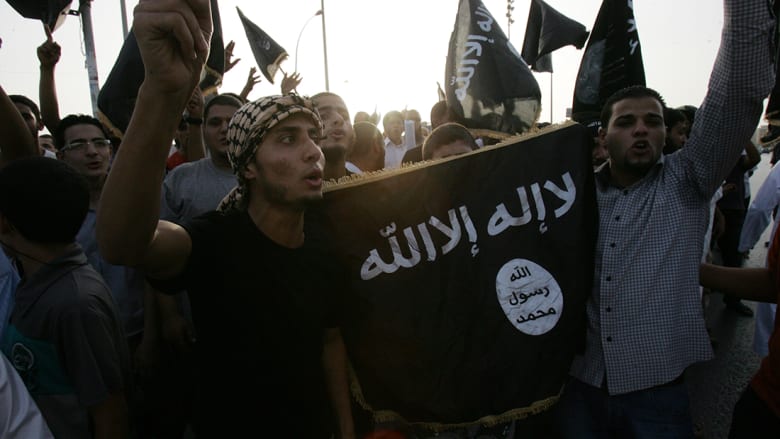بالتزامن مع ضربات مصر بليبيا.. أنصار الشريعة تعلن حلّ نفسها