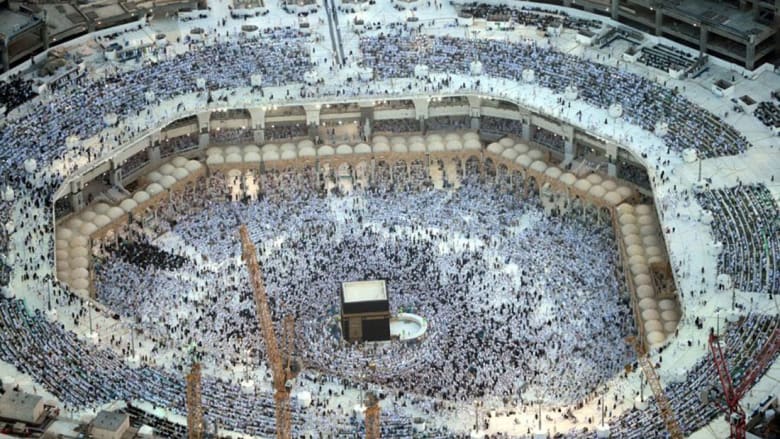 صور توثق مكة من ارتفاع ألف متر
