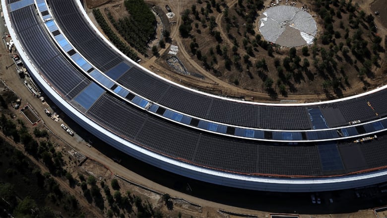 شركة في دبي تصنّع سقف مقر "أبل" العملاق في كاليفورنيا 