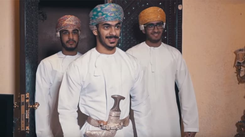 أغنية ديسباسيتو بنسخة عُمانية.. اكتشف مما يعاني شباب هذا البلد!
