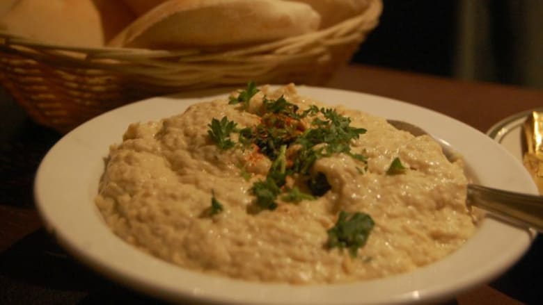 بعيداً عن الحمص والشاورما.. هذه أشهر الأطعمة الشرق أوسطية.. أيها تفضل؟