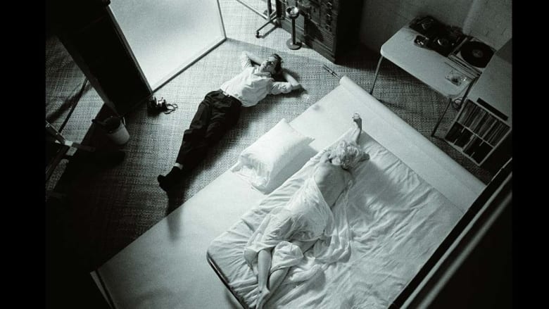 سرير وأغطية بيضاء..هذا ما احتاجته مونرو لأجمل صورها
