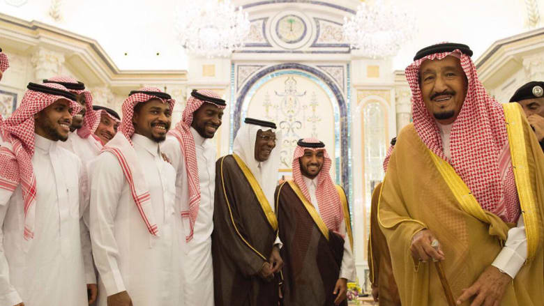  الملك سلمان يكرم المنتخب السعودي بعد تأهله إلى كأس العالم 2018 