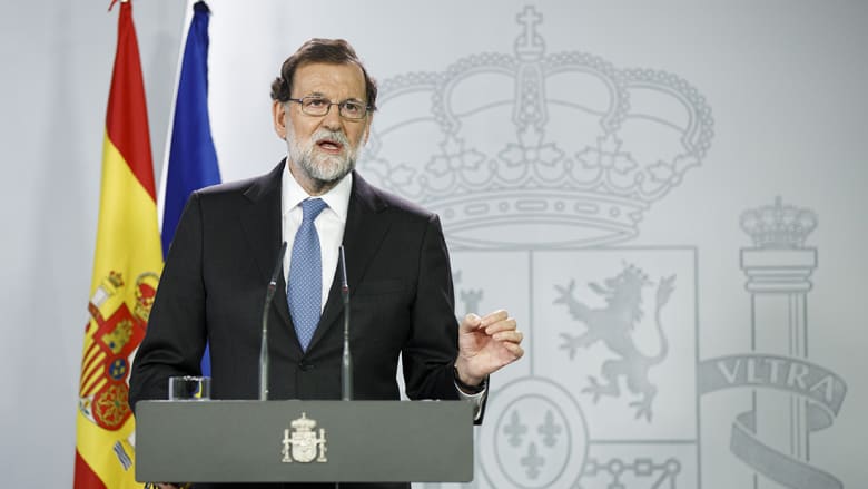 الحكومة الإسبانية تقرر إقالة قادة كتالونيا وحل البرلمان بعد التصويت لصالح الانفصال