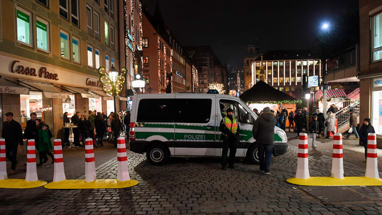 الشرطة الألمانية تفكك قنبلة بسوق لعيد الميلاد